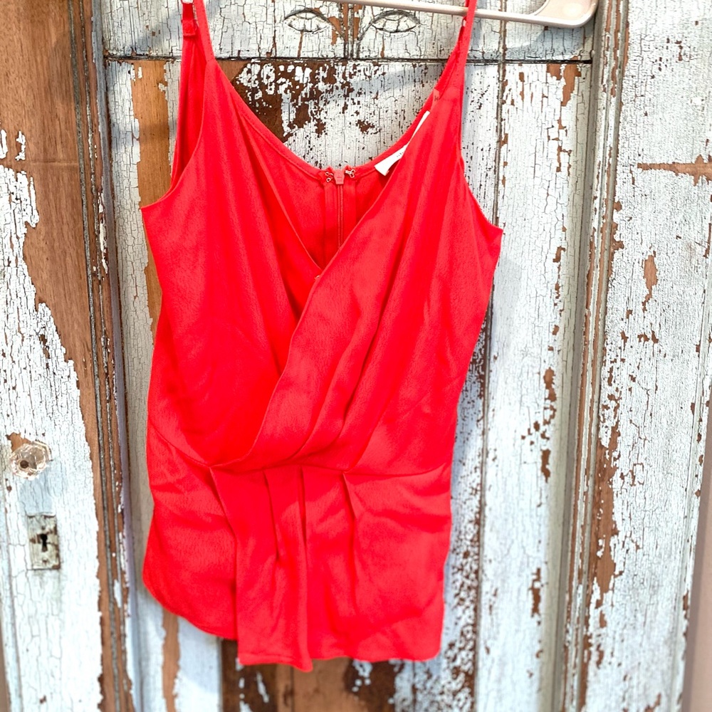 Boutique spaghetti strap red top NWT. Small